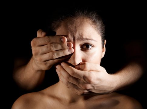 Do percentual de 50% das vagas reservadas para estudantes que cursaram o ensino em escolas públicas, 5% serão destinadas para mulheres vítimas desses crimes. Foto: Divulgação