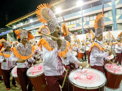 O desfile das escolas em 2023 ainda está sob ameaça. Foto: Fernando Sette - Comus/Arquivo