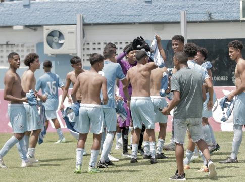 Bicolores fizeram a festa com o empate que selou a classificação. FOTO: VITOR CASTELO-PSC