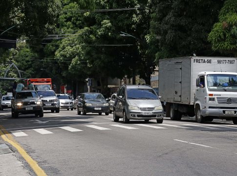Até o dia 26 de fevereiro os proprietários de veículos automotores com finais de placas 43 a 63 podem ganhar descontos no pagamento antecipado. Foto: Irene Almeida/Diário do Pará.