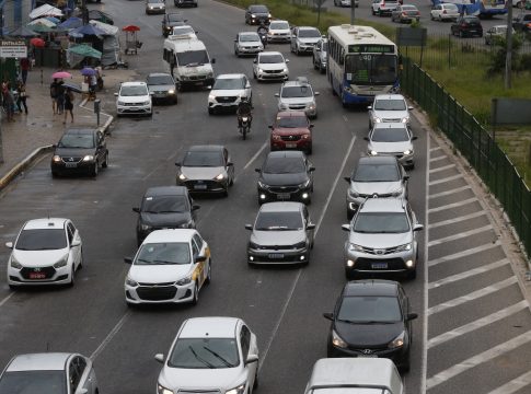 Até o dia 29 de julho, próxima segunda-feira, os proprietários de veículos automotores podem ganhar descontos no pagamento antecipado