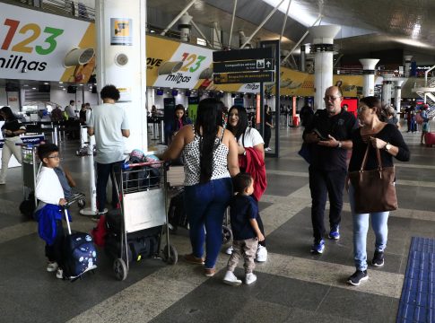 Perfis falsos utilizam Programa Voa Brasil para aplicar golpes