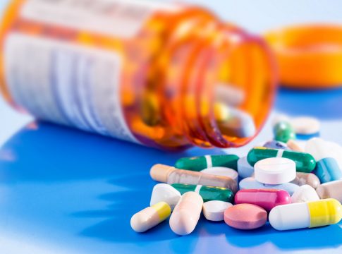 O armazenamento correto de medicamentos é essencial para garantir sua eficácia e segurança.
