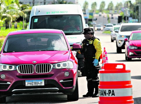 Do total de 2.449.843 milhões de veículos, 1.409.890 milhão está com o licenciamento em atraso, o que corresponde a 57,55% do total da frota no estado. Foto: Wagner Almeida
