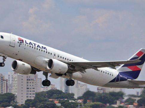 Passe livre para pessoas com deficiência não se estende ao transporte aéreo, decide STJ. Foto: Divulgação