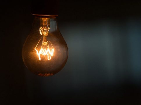 A bandeira verde estará em vigor em março, sem cobranças adicionais nas contas de energia elétrica dos consumidores.