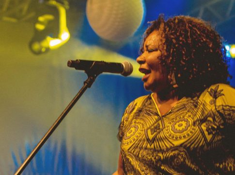 Margareth Menezes fez seu primeiro show, em Salvador, três dias após aceitar o convite do presidente eleito Lula para ser a ministra da Cultura em sua gestão. Foto: Divulgação