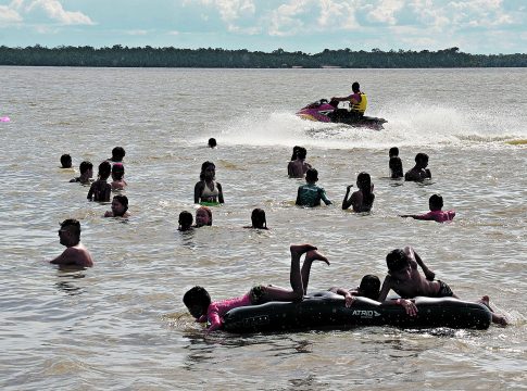A ilha de Caratateua, mais conhecida com Distrito de Outeiro, é a segunda maior do município de Belém e nesta sexta-feira, 14, completa 130 anos.
Foto: Ricardo Amanajás / Diário do Pará.