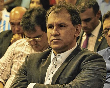 Vandick é um dos cotados para dirigir o futebol bicolor. Foto: Jader Paes/Arquivo Diário