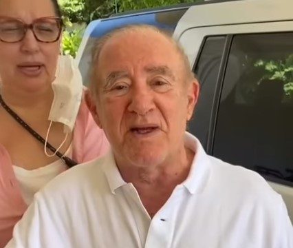 Ator e humorista foi acompanhado pela esposa Lilian Aragão Foto: reprodução Instagram