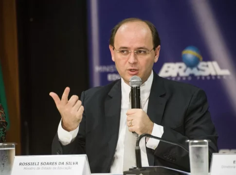 A primeira grande novidade é a confirmação do advogado Rossieli Soares, que foi ministro da Educação no Governo Temer. Foto: Divulgação