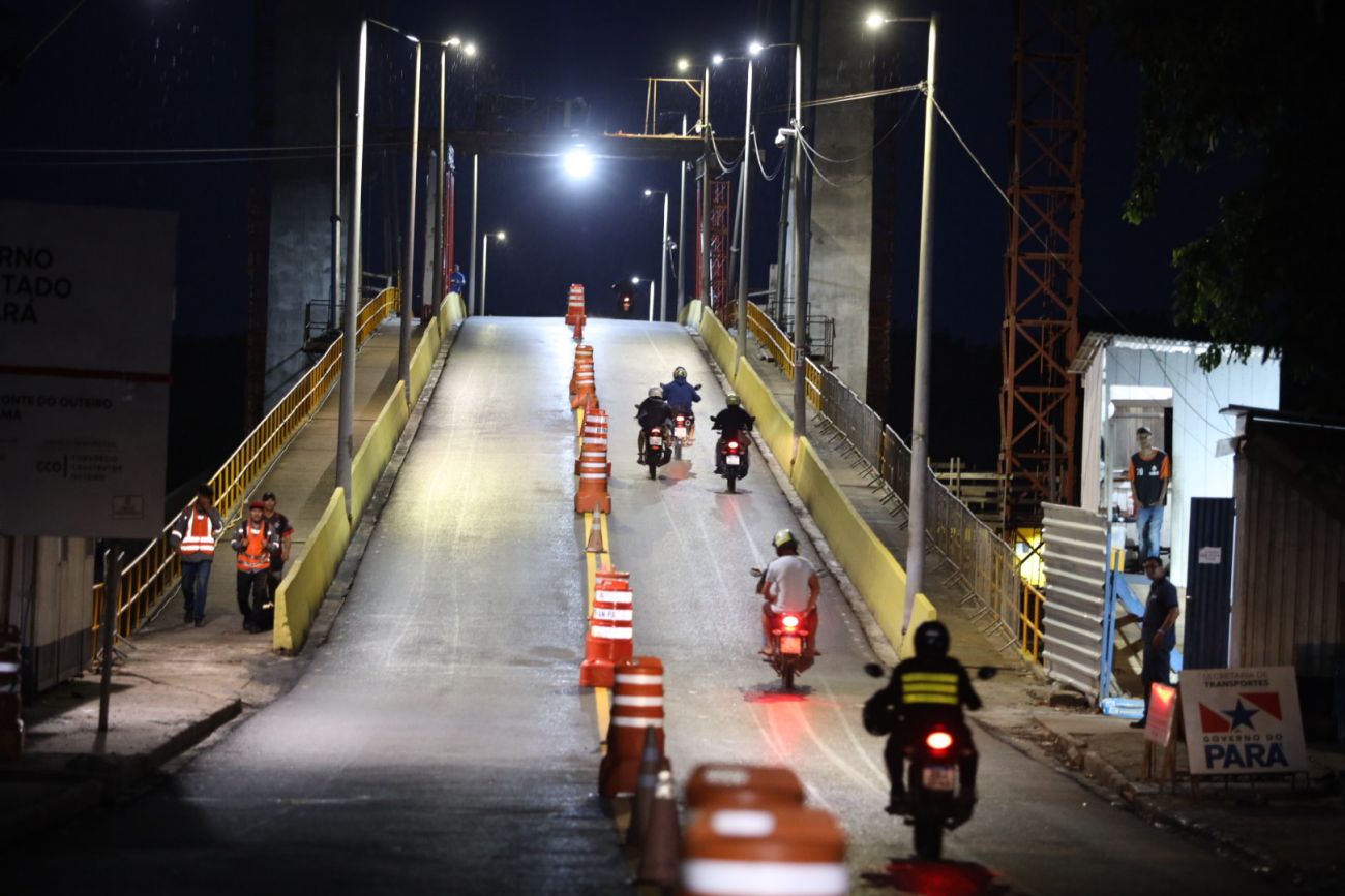 O tráfego de veículos, que havia sido interditado à meia-noite, foi liberado às 6 horas. Foto: David Alves/Ag. Pará