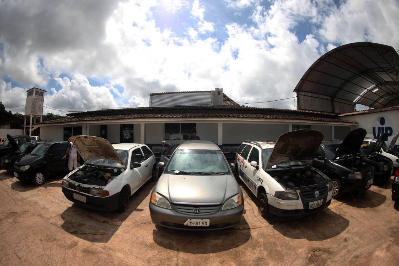 Lotes são divididos em sucatas e conservados. Foto: Agência Pará