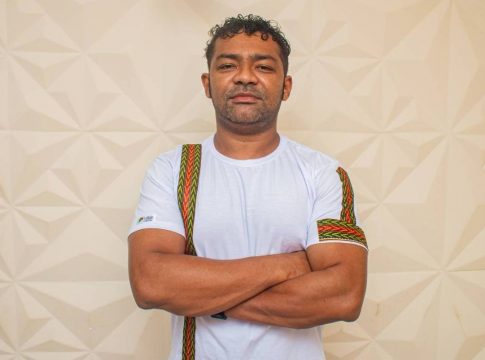 O professor Aiala Colares, da Universidade do Estado do Pará (Uepa), é um dos finalistas do Prêmio Jabuti Acadêmico 2024,