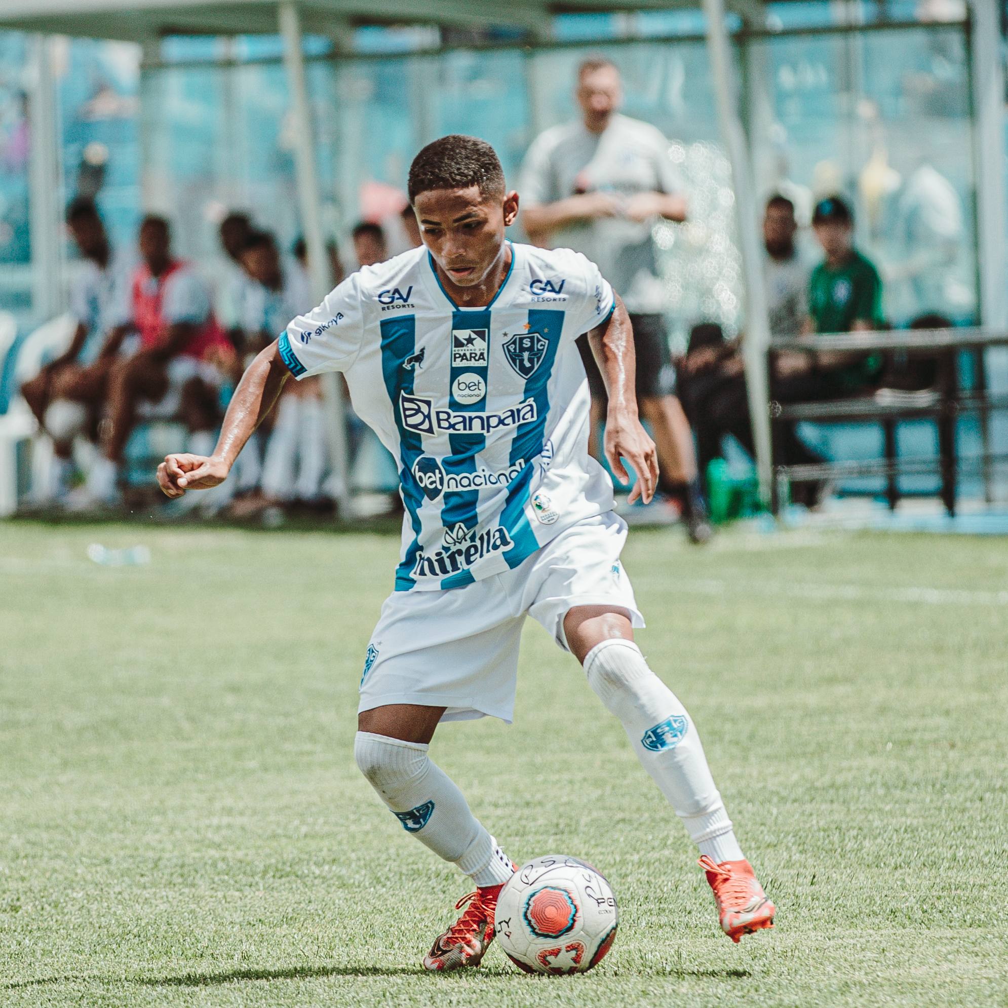 Roger tem 19 anos e está no elenco profissional desde a Copa Verde. Foto: John wesley/PSC