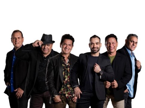 A banda que é dona de grandes clássicos do carnaval da cidade se apresenta no bloquinho “Concentra, mas não sai”, na casa de shows Palafita . Foto: Divulgação