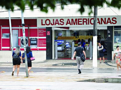 Americanas inicia plano de fechamento de lojas; 13 serão encerradas em Belém e região. Confira na coluna de Mauro Bonna.