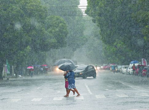 Saiba mais sobre as chuvas intensas previstas para o final de semana em todo o Pará. Prepare-se para o clima instável.