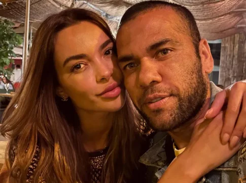 Sanz estaria recebendo dinheiro de Daniel para adiar a separação, uma vez que a defesa do jogador utiliza o casamento com uma espanhola como prova à Justiça de que ele não pretende fugir do país. Foto: Divulgação
