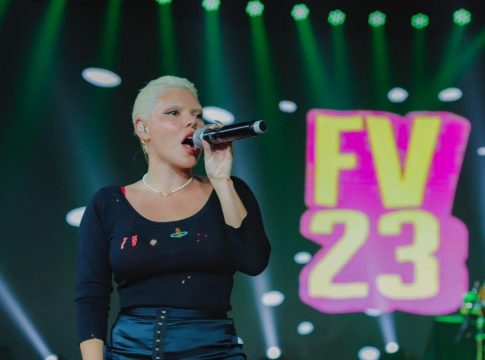 A cantora Duda Beat é uma das atrações e canta ao lado de Carlinhos Brown e Àttooxxá. FOTO: DIVULGAÇÃO