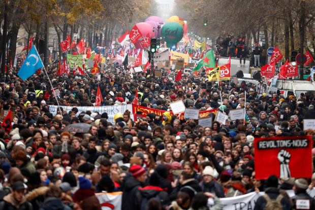 Com 1 milhão nas ruas, greve contra reforma da Previdência põe Macron sob pressão. Foto: Divulgação