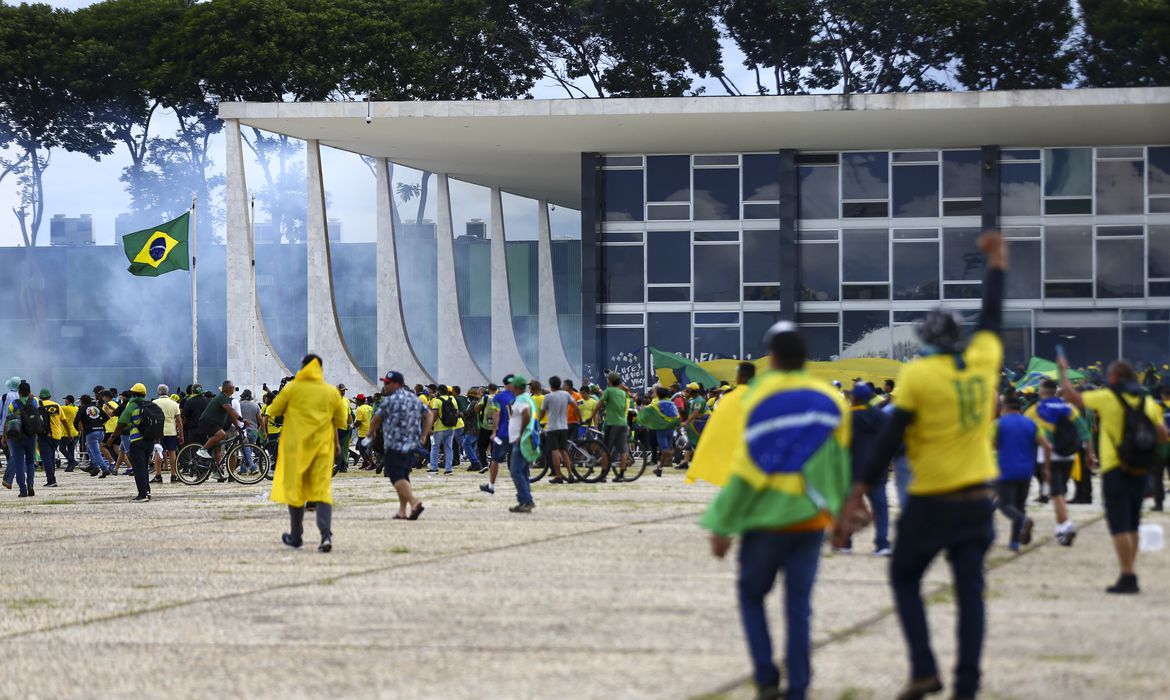 Manifestantes invadem Congresso, STF e Palácio do Planalto. Foto: Marcelo Camargo/Agência Brasil