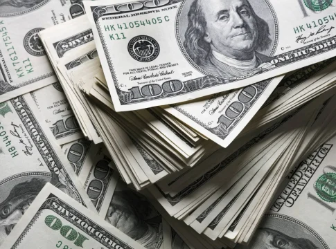 Para muitos, o nome de uma pessoa pode carregar energias capazes de moldar seu destino — especialmente no que se refere à prosperidade e felicidade.