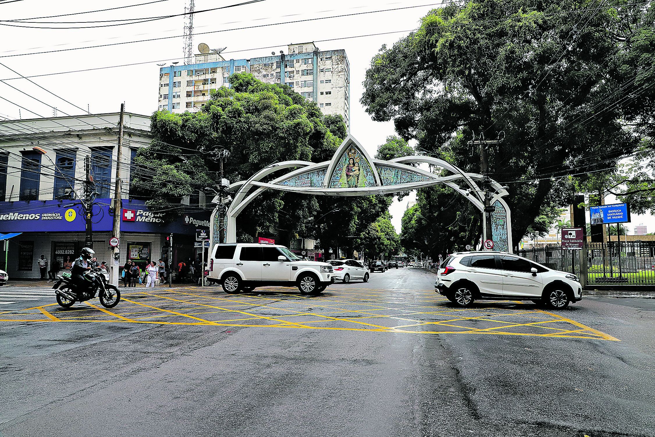 A Basílica Santuário de Nazaré, um dos locais imponentes ao longo das avenidas. Foto: Irene Almeida/Diário do Pará.