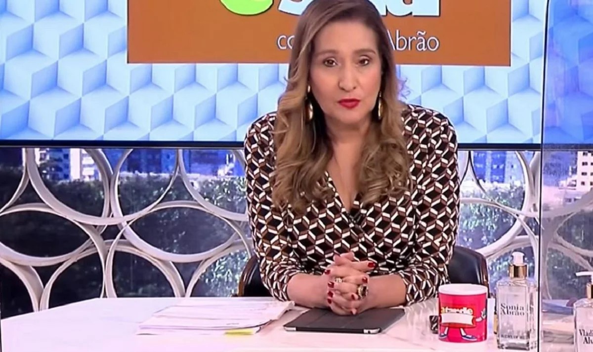 Fora do “A Tarde é Sua”, a apresentadora se recupera da perda da mãe, Cecília Abrão. FOTO: DIVULGAÇÃO