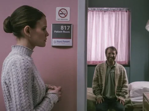 Com uma premissa simples e boa direção, “Sorria” assusta e diverte os fãs de horror FOTO: divulgação
