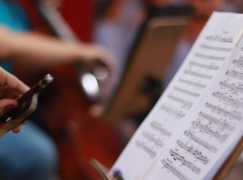 O Theatro da Paz recebe, às 20h, desta quinta-feira, 28, o concerto sinfônico: "Concerto Especial de Páscoa", que promete encantar o público. FOTO: EDIEL SOUSA / DIVULGAÇÃO