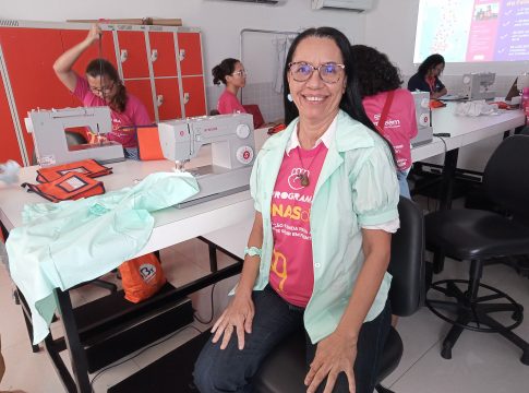 Oo programa já chega a 1.076 pessoas atendidas pelo serviço gratuito, que oportuniza aprendizados voltados à geração de renda imediata. Foto: Agência Belém