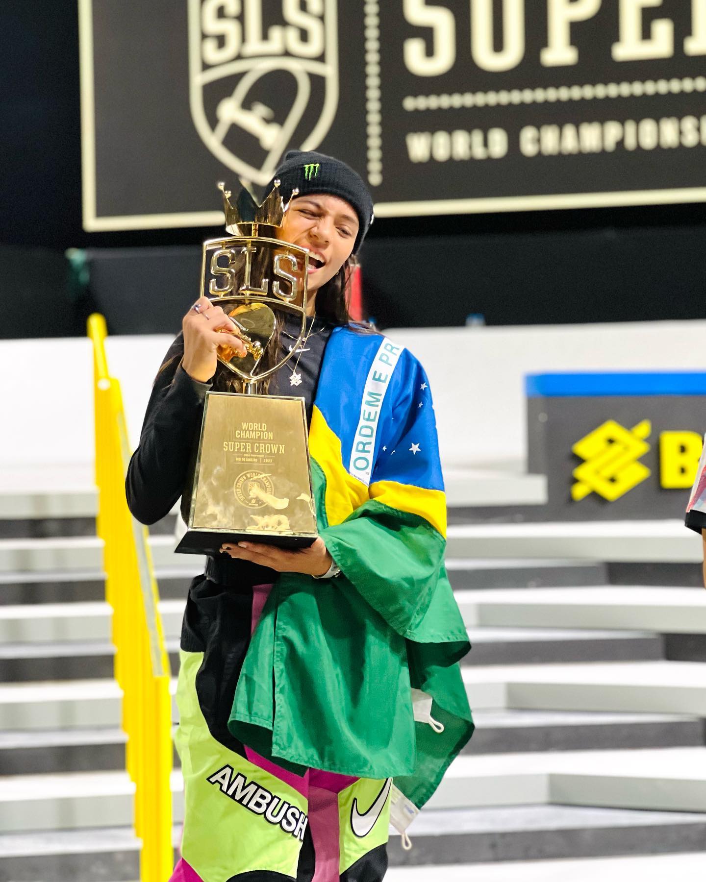 Rayssa Leal é campeã mundial de skate street! Aos 15 anos, ela ganhou neste domingo (5), o Mundial de Sharjah, nos Emirados Árabes. Foto: Divulgação