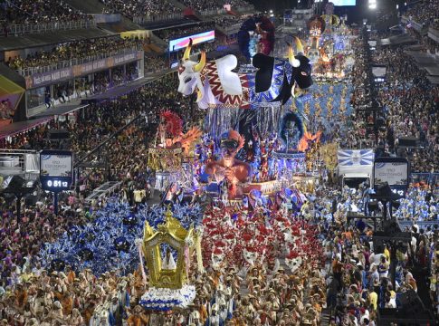 Ala da Vila Isabel levou o Círio para o Carnaval. Foto: Ismar Ingber | Riotur