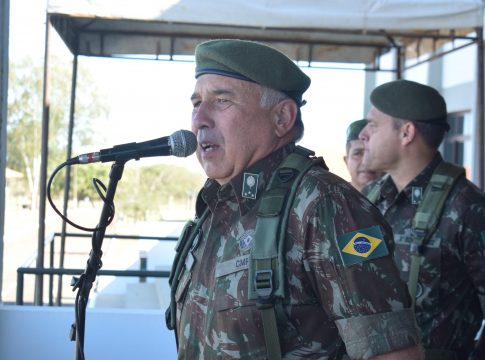 Exército faz troca de comandos militares