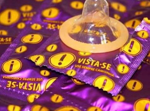 As IST’s ocorrem por meio de agentes infecciosos, como vírus, bactérias, fungos e protozoários, através do contato íntimo e prolongado durante beijo ou relação sexual