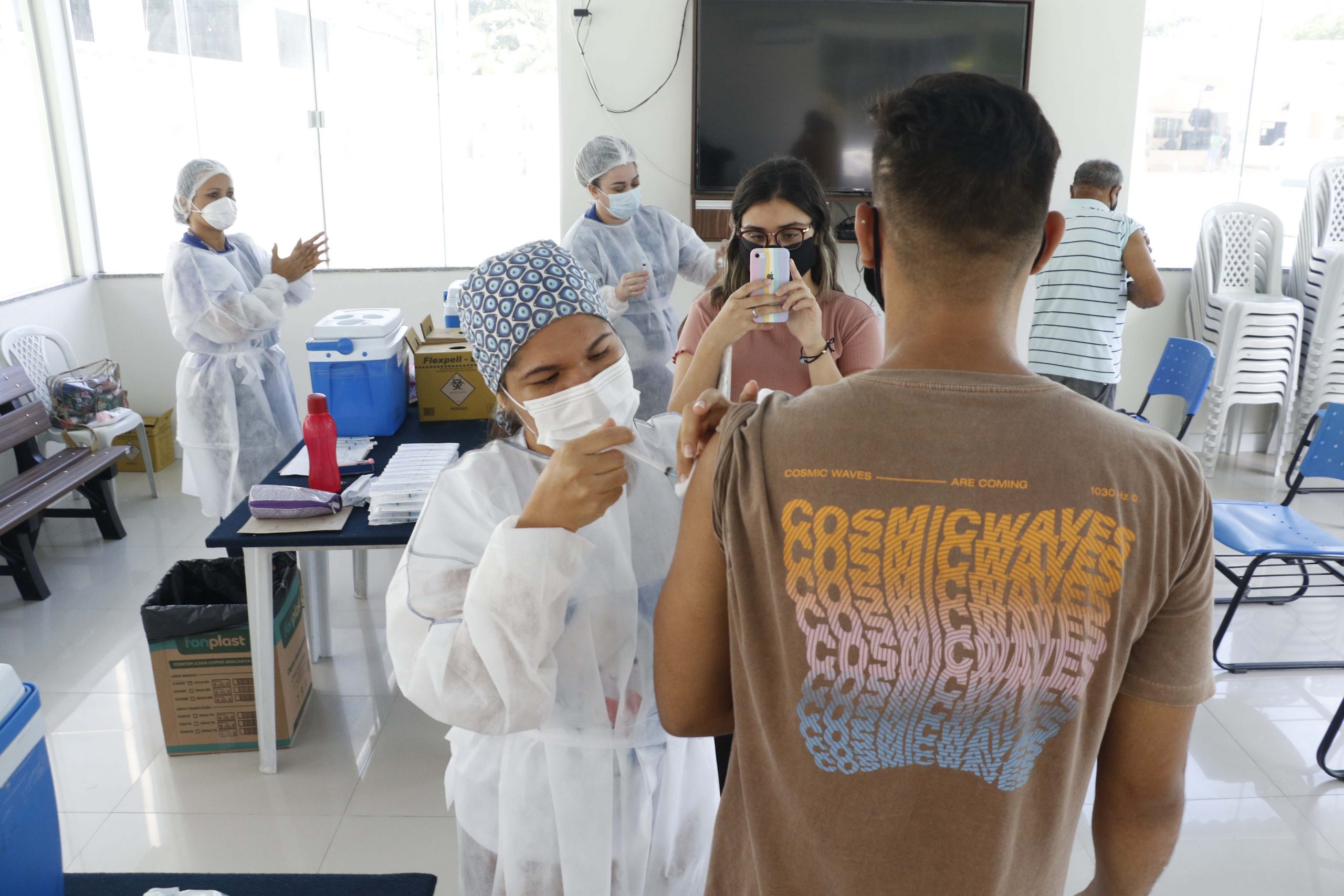 Estas novas vacinas são consideradas as ferramentas mais eficazes e atualizadas contra os efeitos mais graves da doença. Sespa informa que vacinação começará ainda neste mês. Foto: Irene Almeida/Diário do Pará.