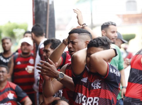 Torcedores do Flamengo lamentaram o fim do sonho do bi. Foto: Wagner Almeida / Diário do Pará.