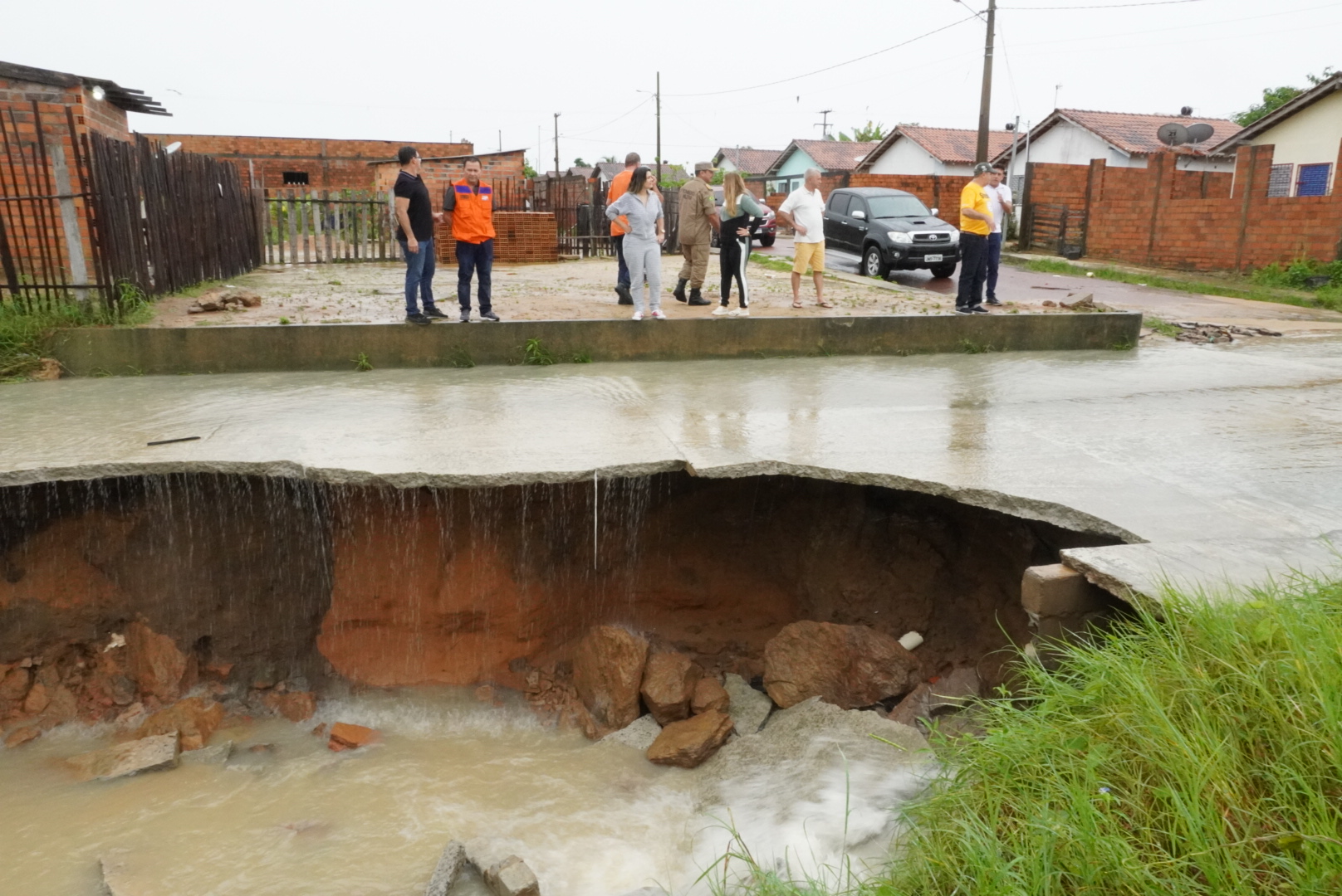 Já Oriximiná, no Pará, registrou erosão do solo e Nova Laranjeiras, no Paraná, foi atingida por vendaval.  Augusto Miranda / Ag. Pará