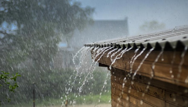 Tempestades, raios e ventanias podem provocar curtos-circuitos, além de acidentes graves e até fatais. Foto: Divulgação