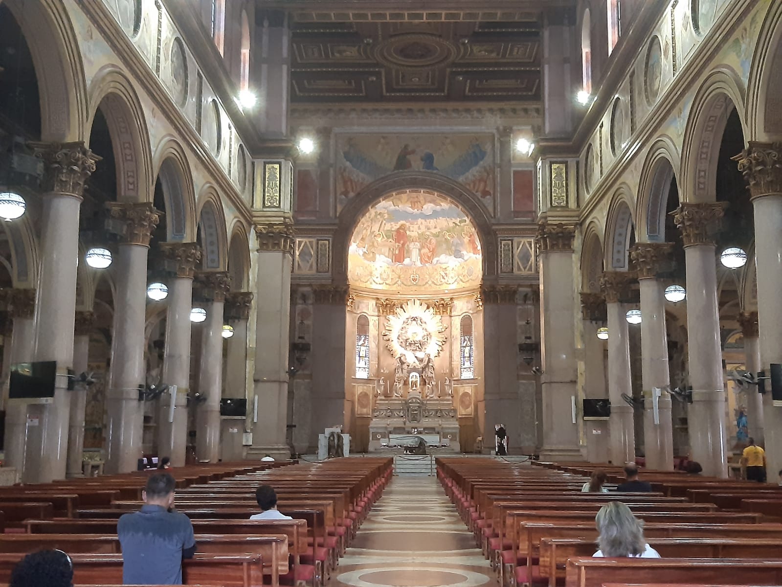 Haverá missas na Basílica Santuário Nossa Senhora de Nazaré. Foto: Divulgação