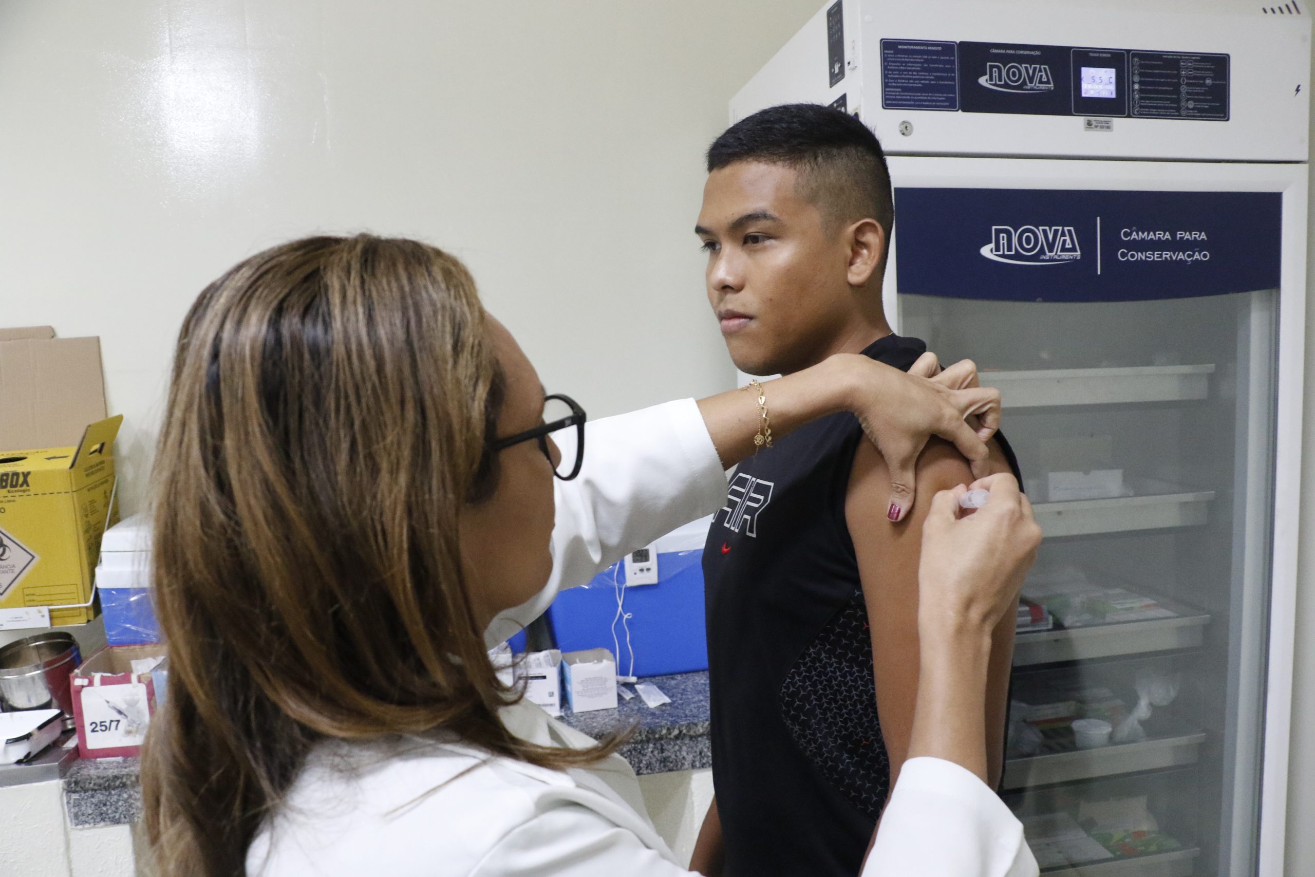 Diego Rodrigues foi ao posto para atualizar a carteira de vacina e se proteger contra a meningite
FOTO: Celso Rodrigues