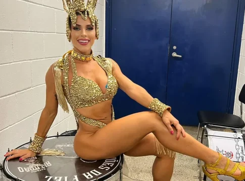 Ana Paula Minerato teve um perrengue no desfile. Foto: CO - Assessoria/divulgação
