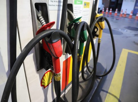 Foram encontradas irregularidades em equipamentos e na composição dos combustíveis em quase todas as localidades.
