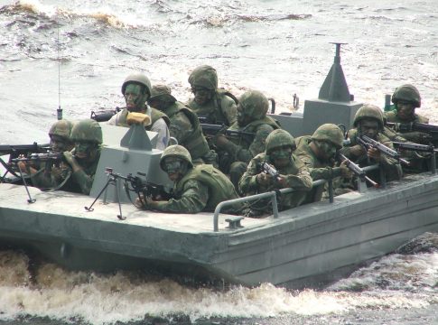 Foi divulgado nesta sexta-feira (17) o edital do concurso da Marinha para admissão ao Curso de Formação de Soldados Fuzileiros Navais.