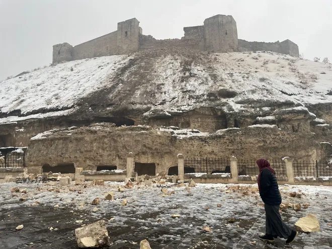 Parte da construção, que tem 2.200 anos e fica no distrito de Sahinbey, a sudeste, desabou nas primeiras horas da madrugada, de acordo com a filial turca da CNN. Foto: Divulgação