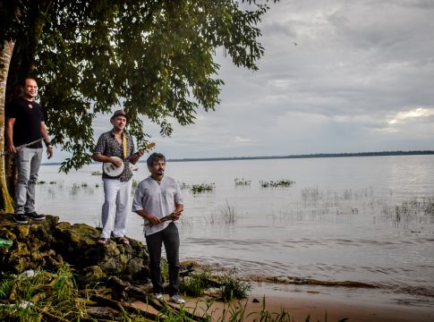 Trio Chamote apresenta um show instrumental que parte da perspectiva refrescante e alegre dos ritmos amazônicos. Foto: Divulgação