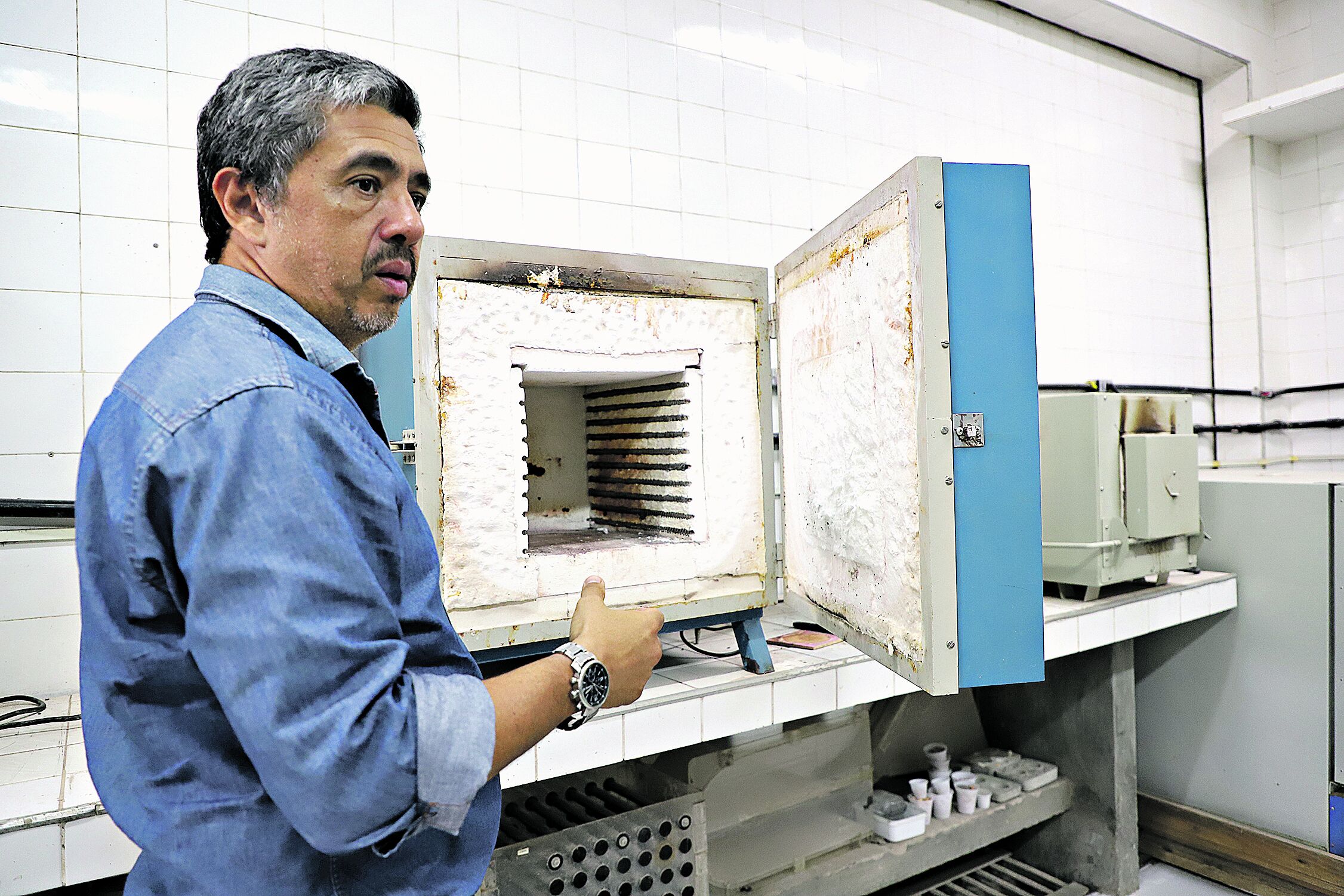 O chamado cimento ecológico é uma alternativa que reduz os danos ao meio ambiente, assim como a emissão dos gases de efeito estufa, responsável por alterações climáticas em todo o planeta. Foto: Irene Almeida/Diário do Pará.