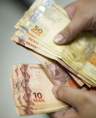 Banco Central informou que a partir de hoje os consumidores já poderão consultar eventuais valores esquecidos em bancos, instituições financeiras e cooperativas, na segunda fase do Sistema Valores a Receber (SVR)