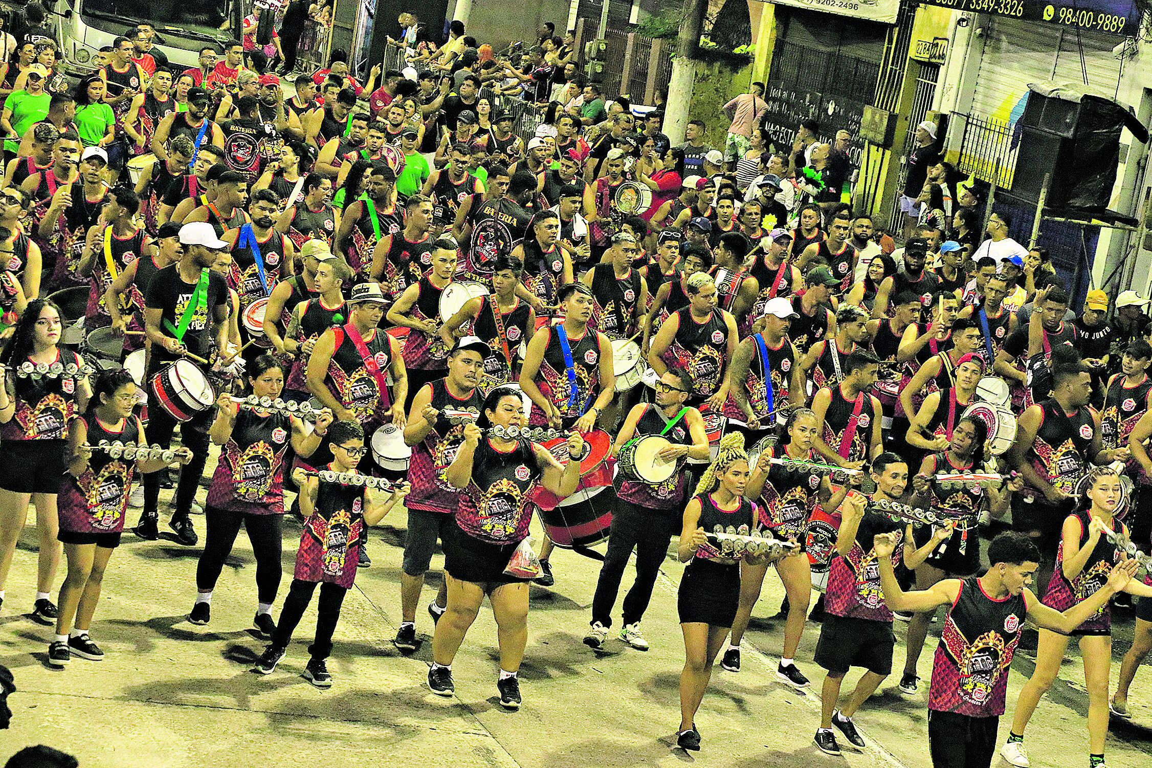 Confira a ordem das escolas de samba e blocos carnavalescos que participam, em 2024, do concurso oficial de desfiles carnavalescos de Belém. Foto: Antonio Melo/Diário do Pará.